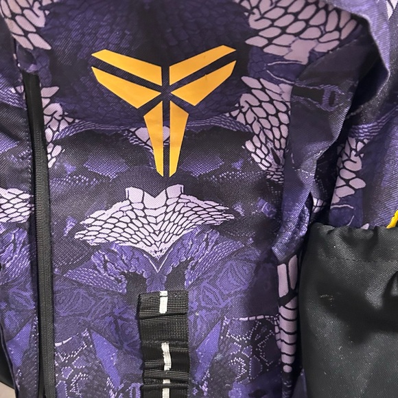 Nike Kobe Mamba Backpack BA5088-557 – Purple Gold Snake Print – Basketball Gym B - Picture 2 of 13